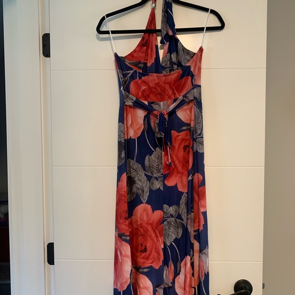 Quiz | Floral Halter Maxi Dress - Picture 7 of 14